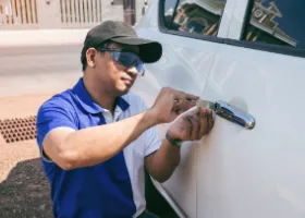 Car Locksmith in Clovis, CA